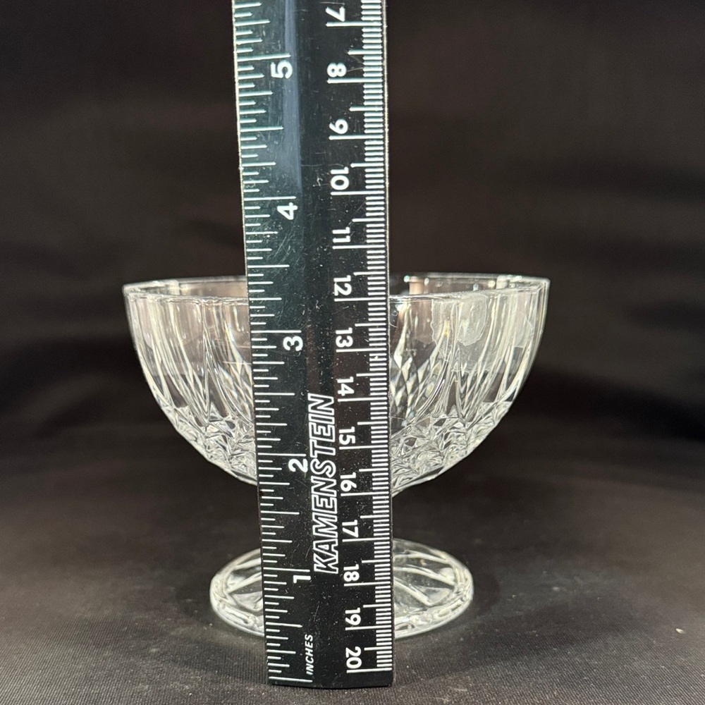 Elegant Clear Glass Candy Dish - Picture 4 of 6